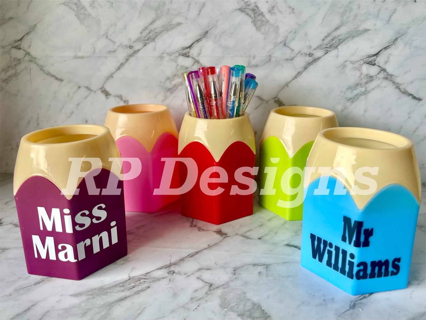 Pencil shape stationery holder